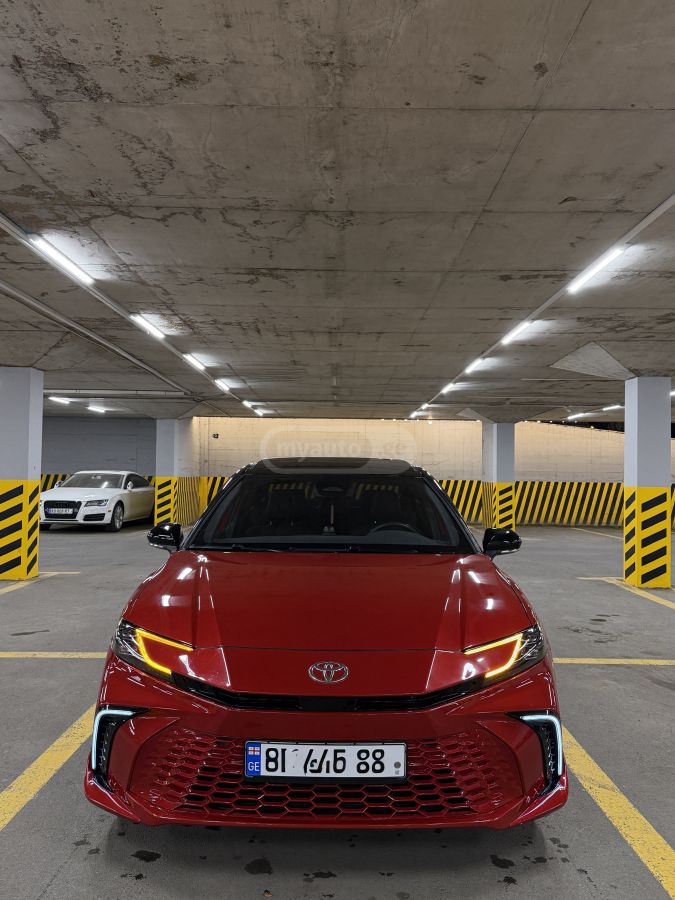 Toyota Camry - фото 7