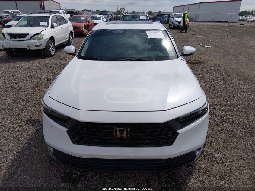 Honda Accord - фото 12