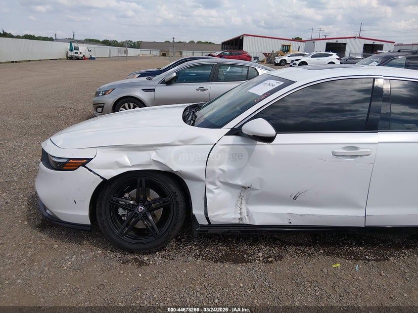 Honda Accord - фото 6