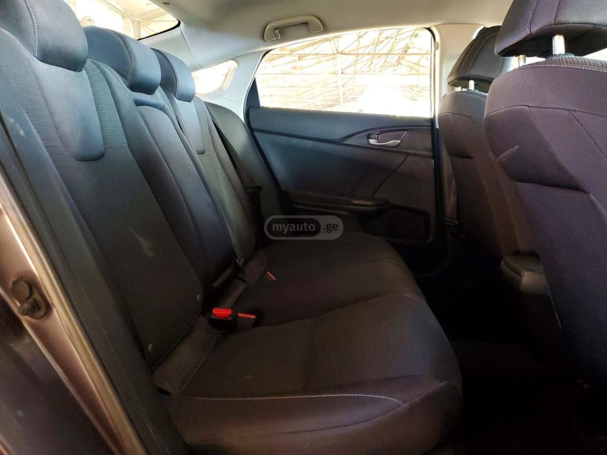 Honda Insight - фото 10