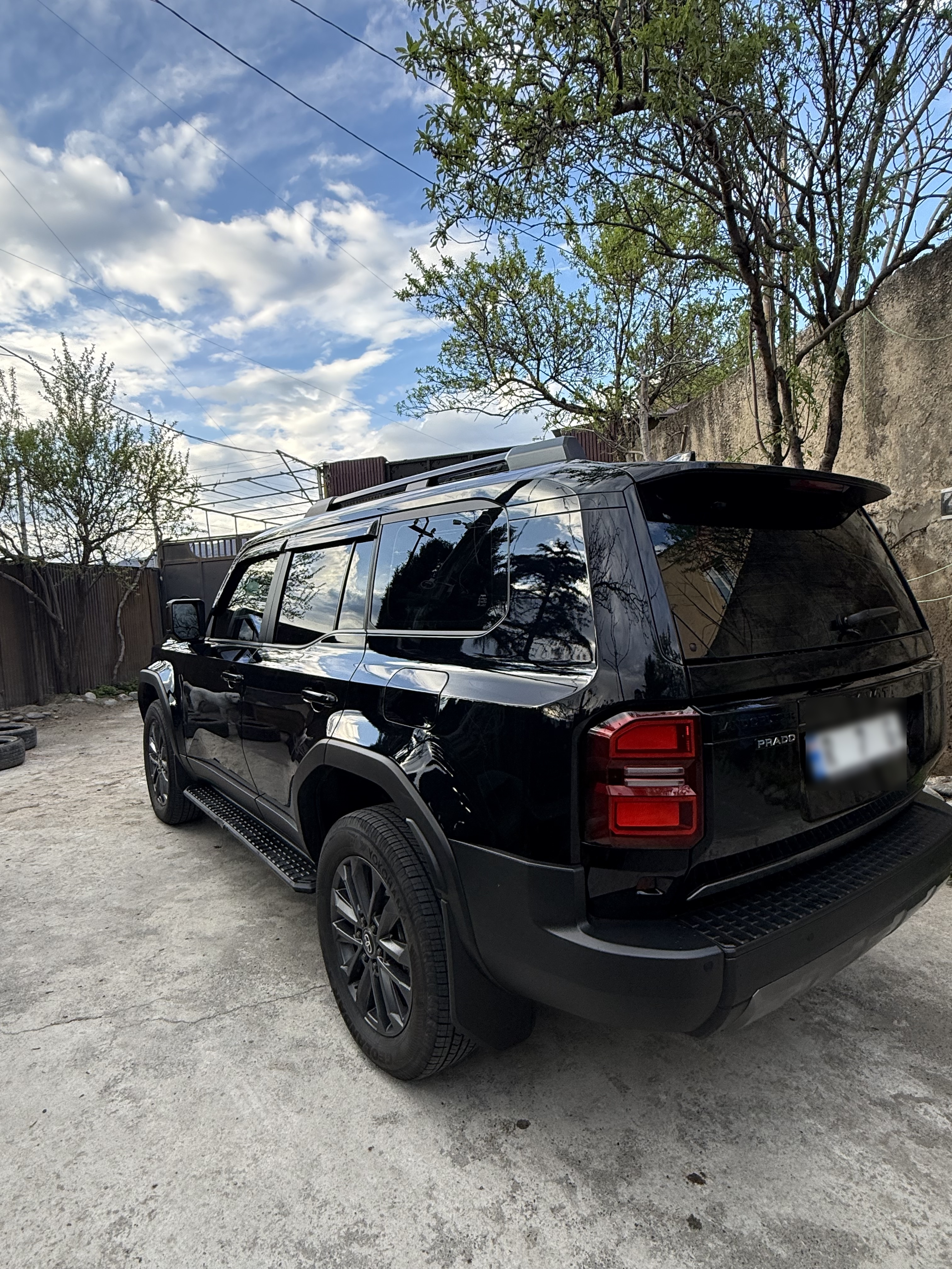 Toyota Land Cruiser Prado - фото 3