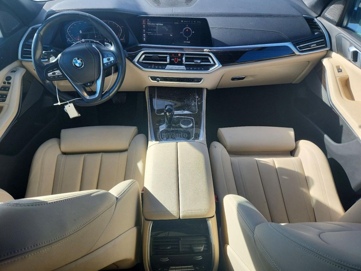 BMW X5 - фото 8