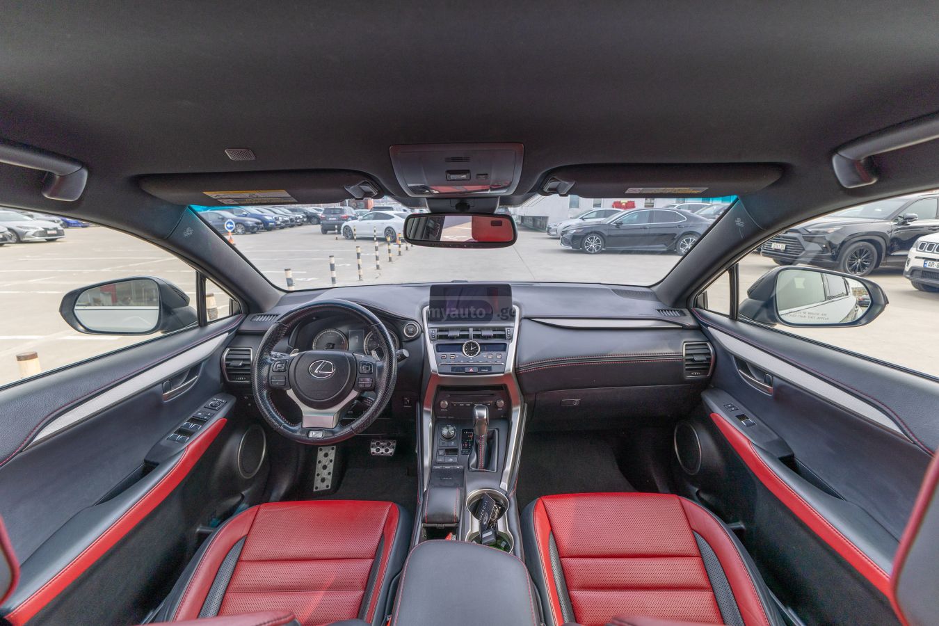 Lexus F SPORT 4dr Front-Wheel Drive — миниатюра 11