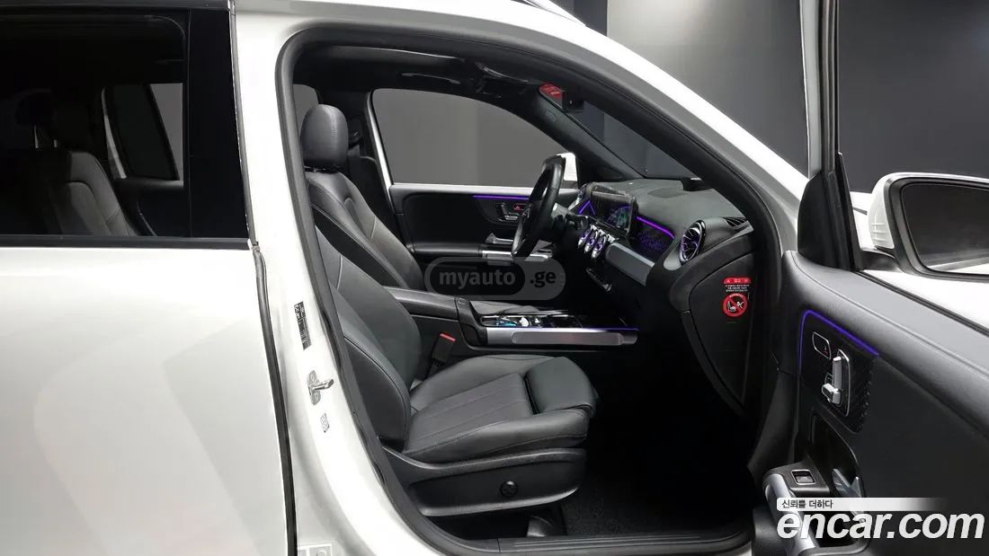 Mercedes-Benz GLB 35 AMG 2024 — миниатюра 10
