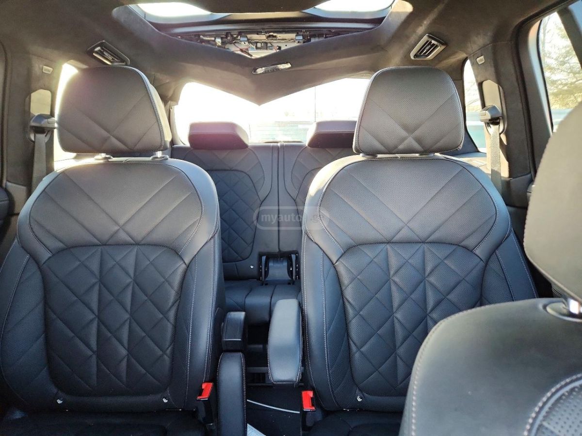 BMW X7 2025 — миниатюра 10