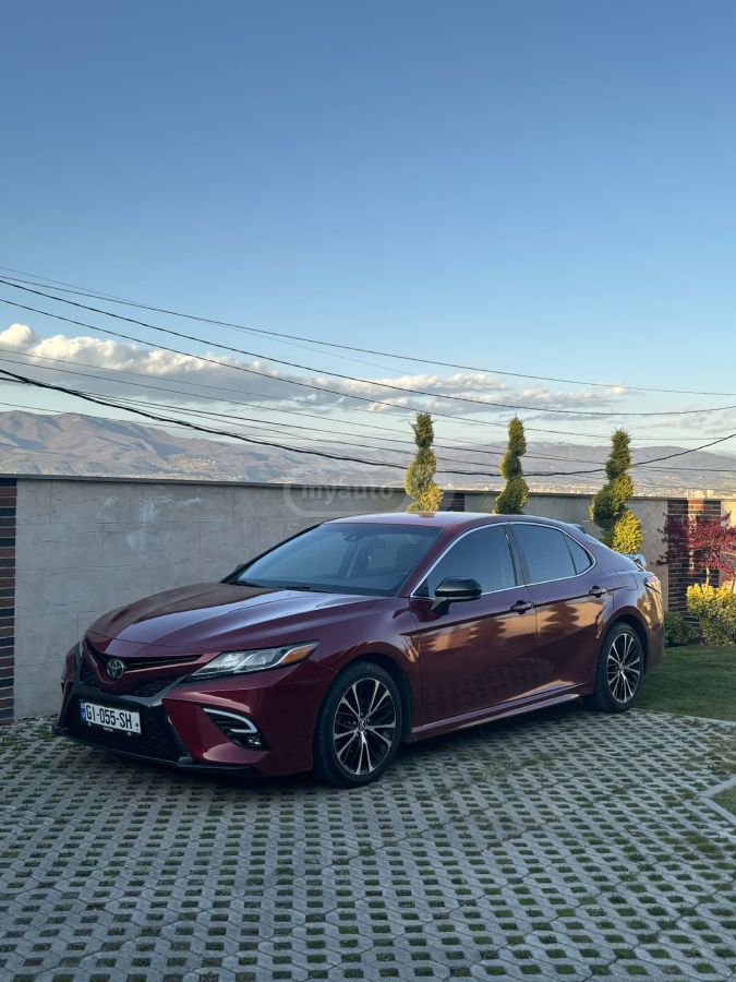 Toyota Camry - фото 6