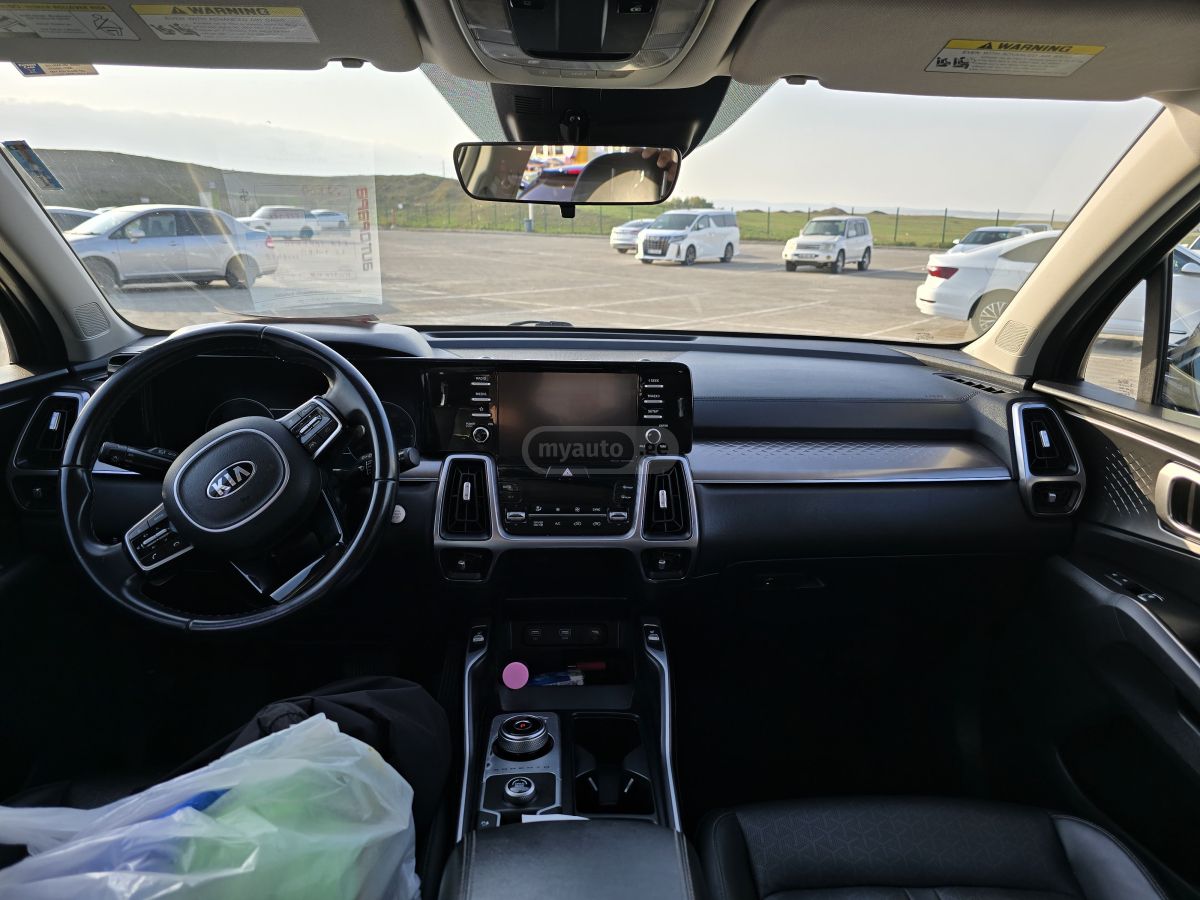 Kia Sorento - фото 10
