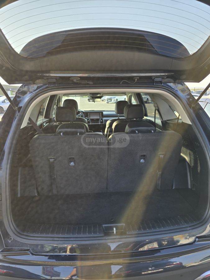 Kia Sorento - фото 7