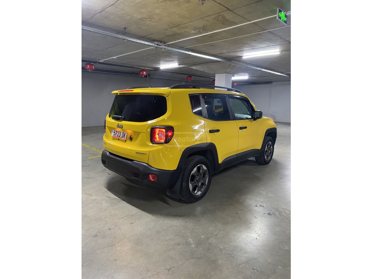 Jeep Renegade - фото 5