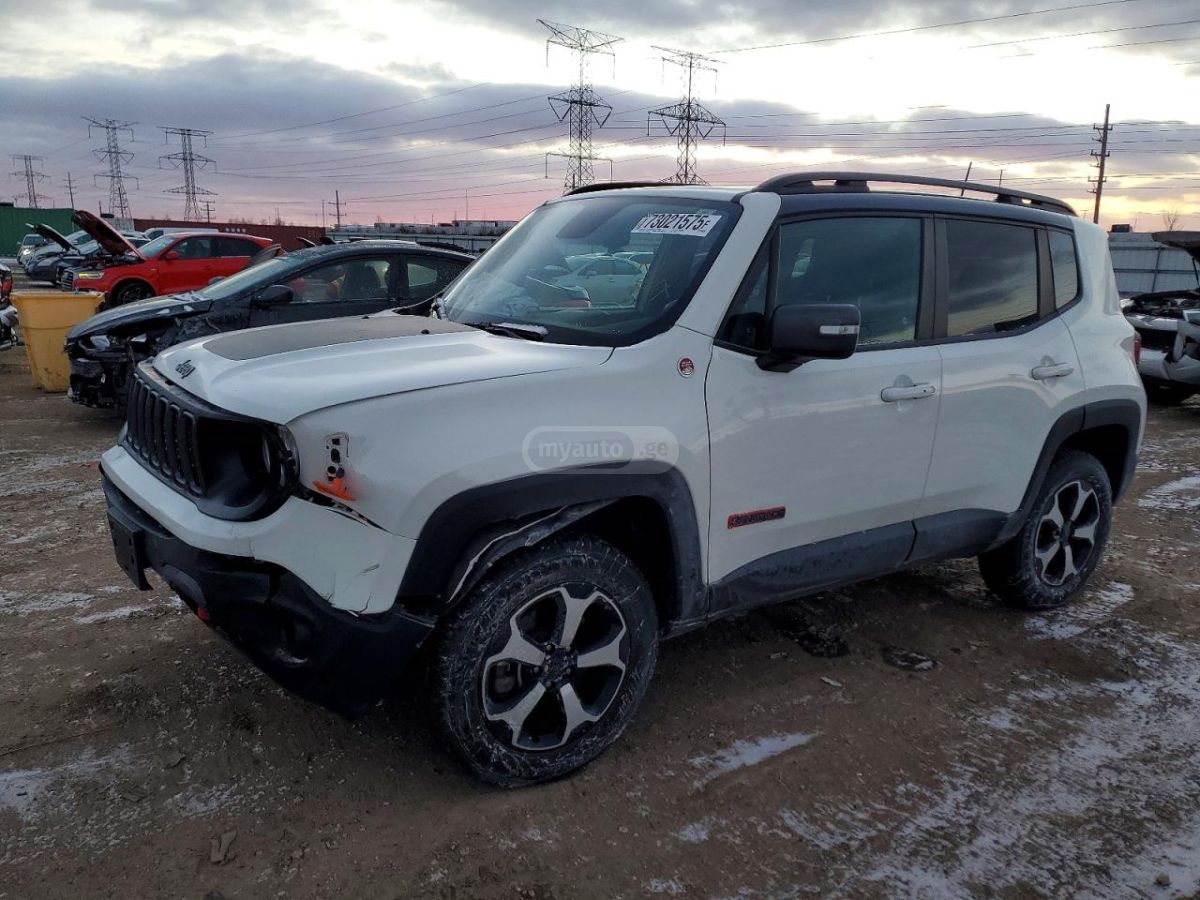 Jeep Renegade - фото 1