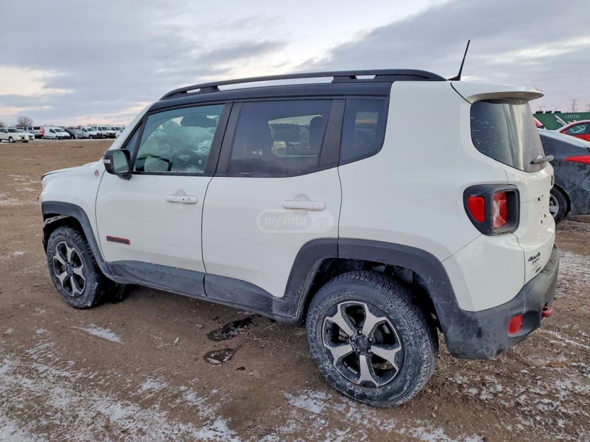 Jeep Renegade - фото 2
