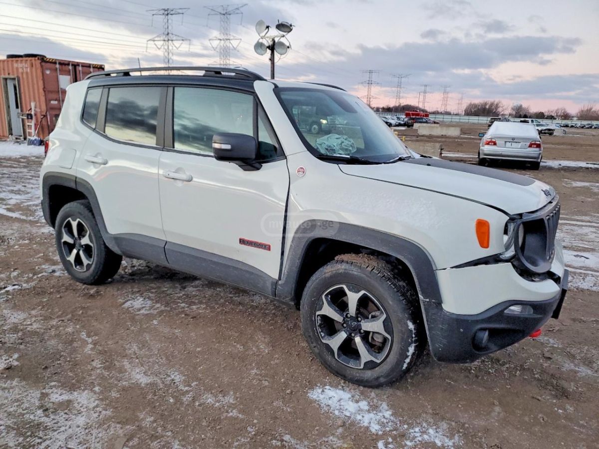 Jeep Renegade - фото 4
