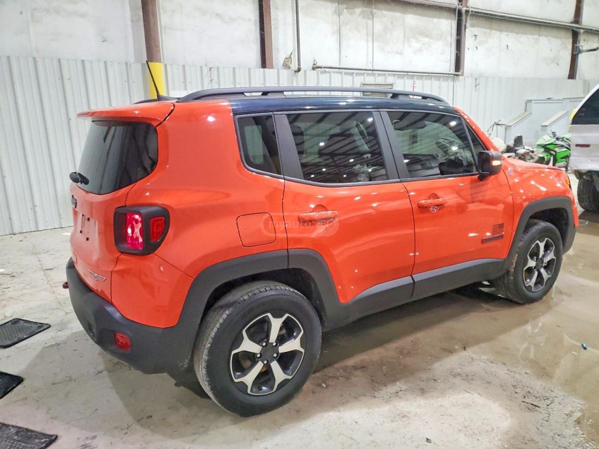 Jeep Renegade - фото 3