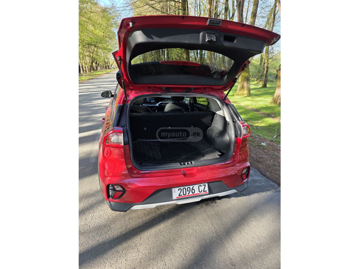 Kia Niro - фото 12