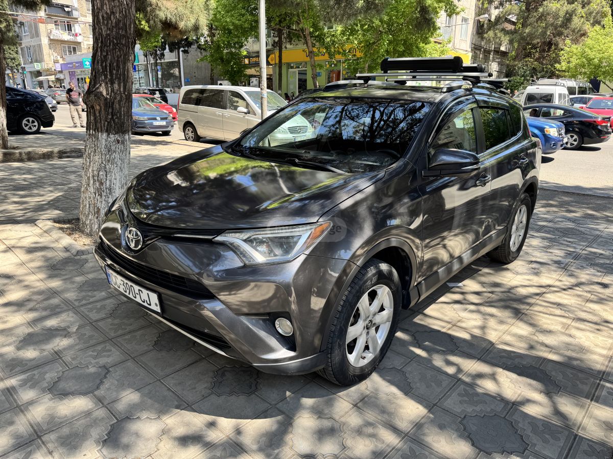 Toyota Rav 4 - фото 3