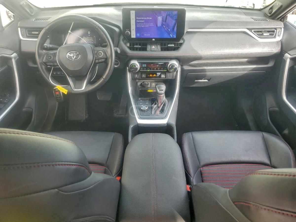 Toyota RAV 4 - фото 8