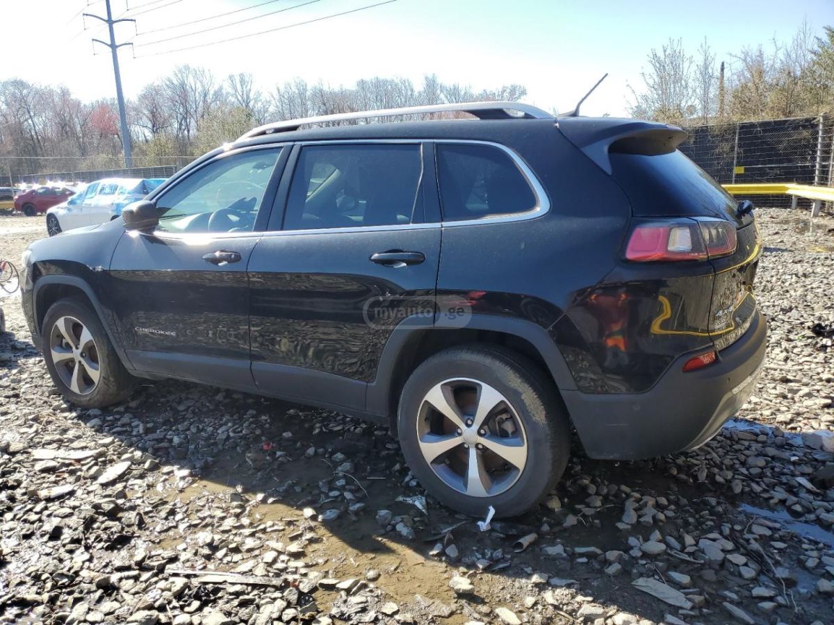 Jeep Cherokee - фото 2