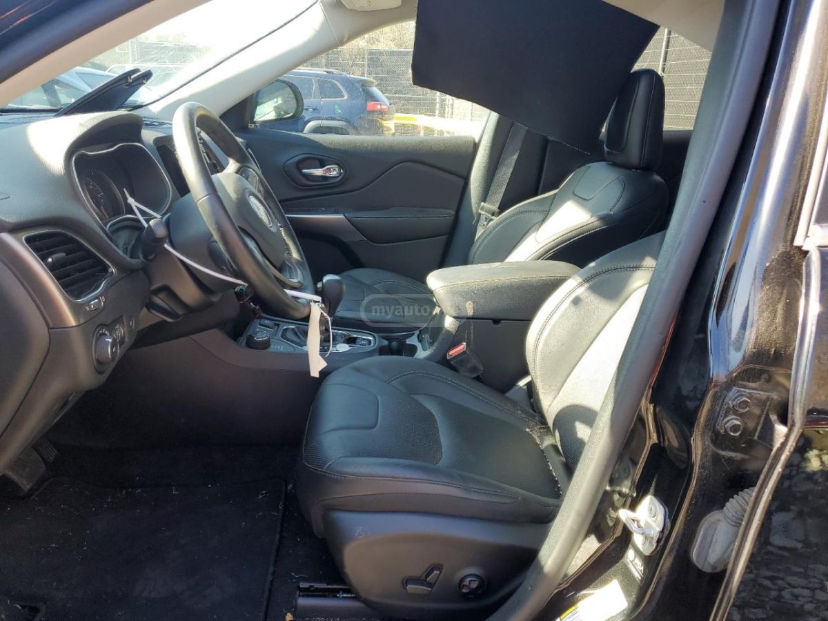 Jeep Cherokee - фото 7