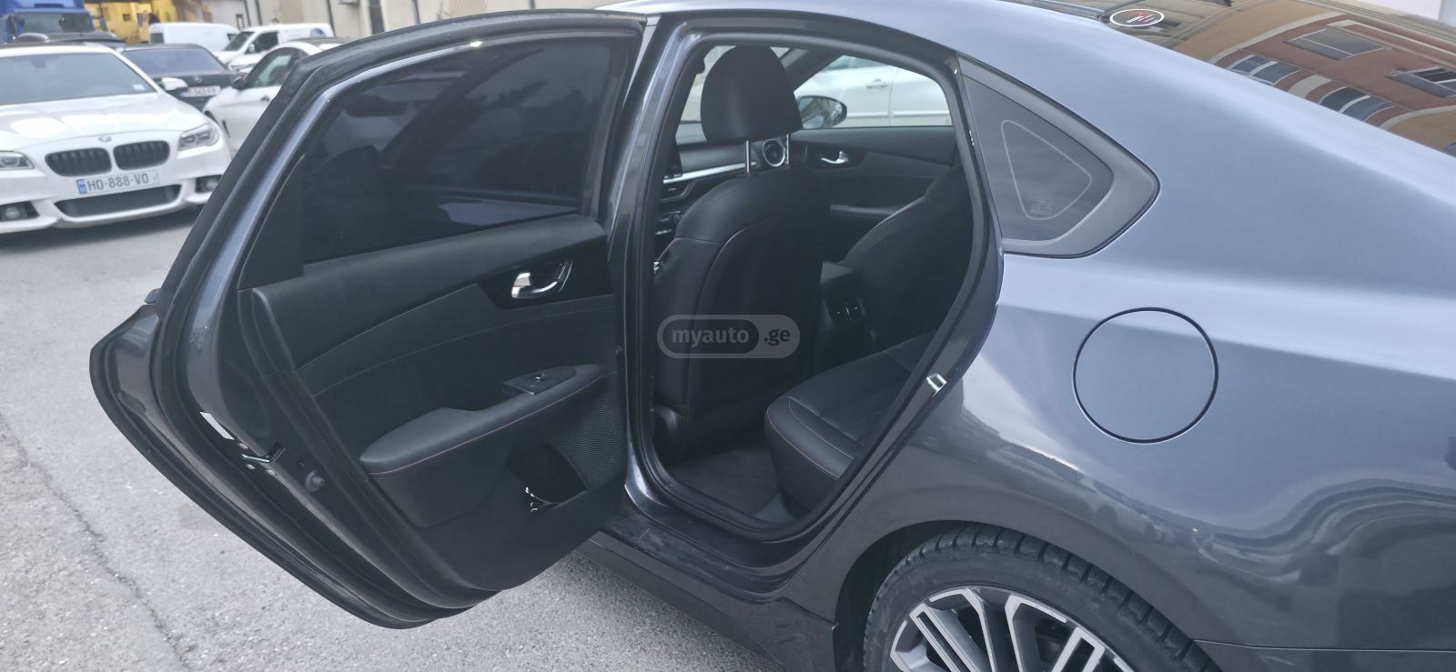 Kia GT — миниатюра 7