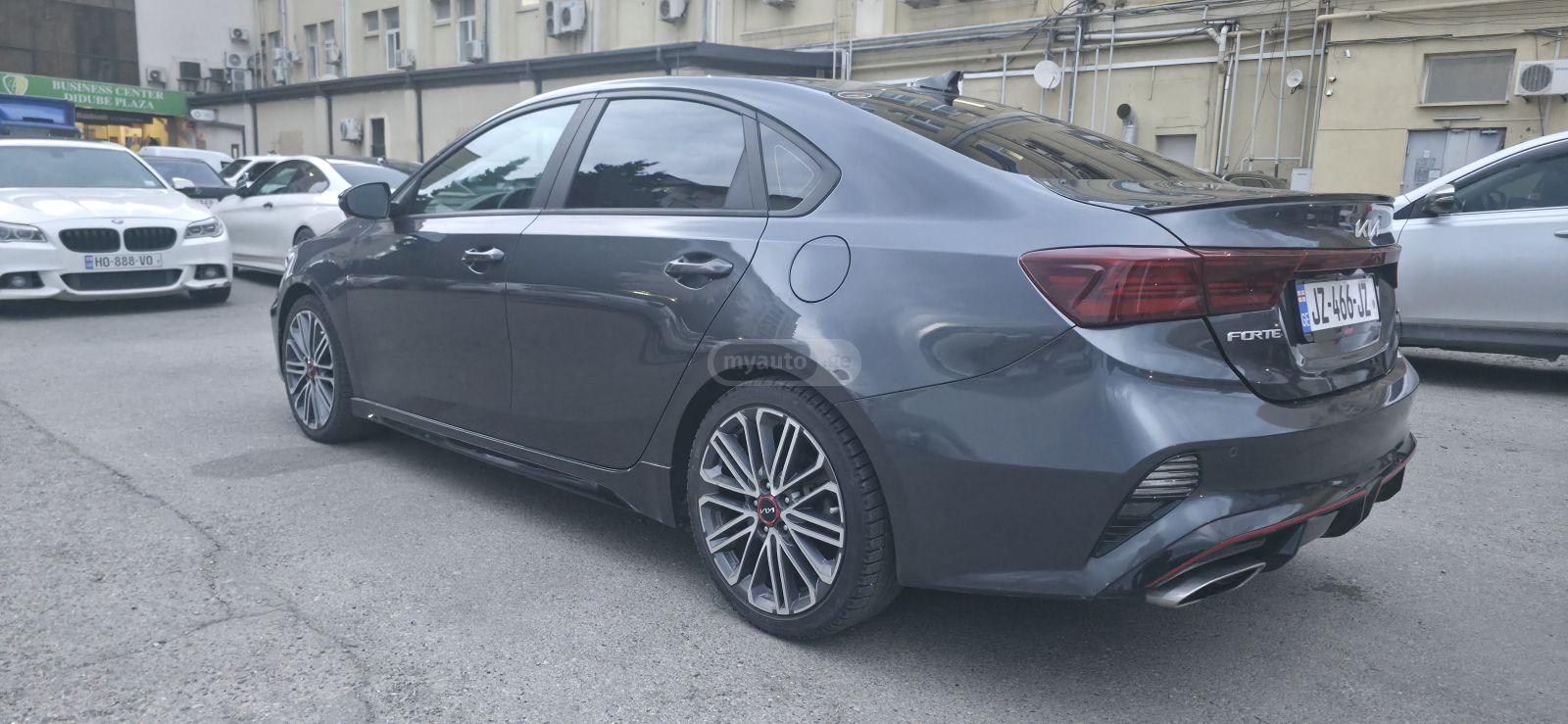 Kia GT — миниатюра 8