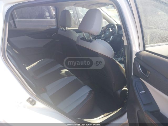 Subaru Limited 4dr All-Wheel Drive CV — миниатюра 8