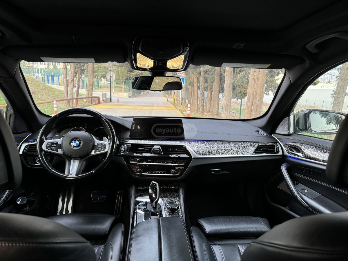 BMW M550 - фото 9