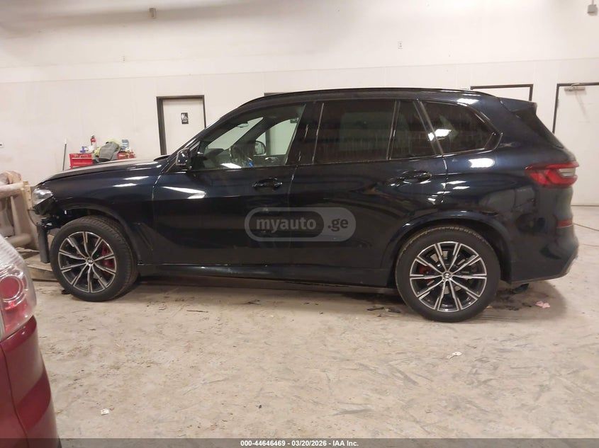 BMW X5 - фото 14