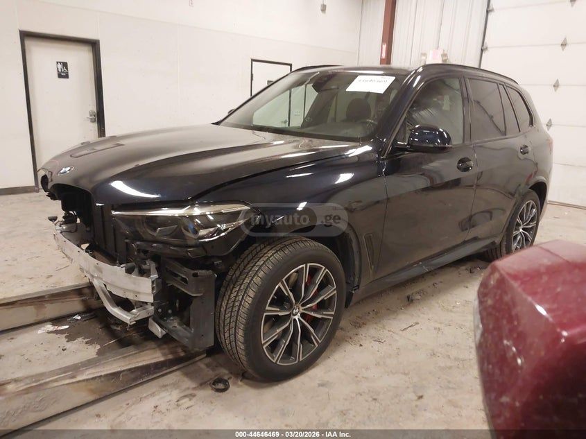 BMW X5 - фото 2