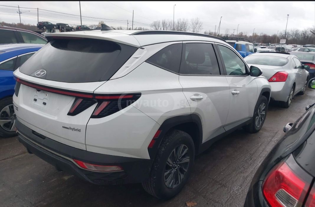 Hyundai Tucson - фото 4