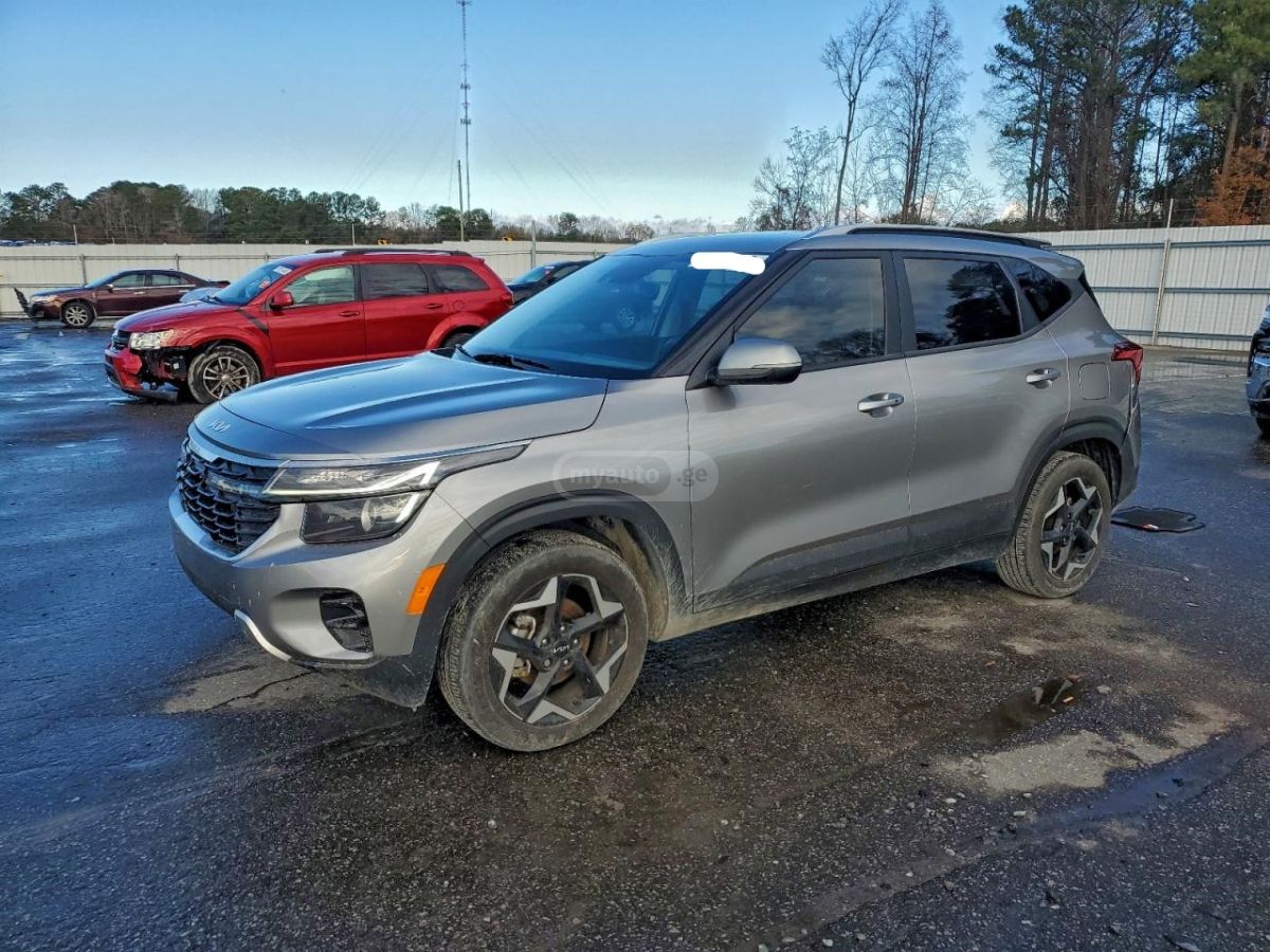 Kia Seltos - фото 1