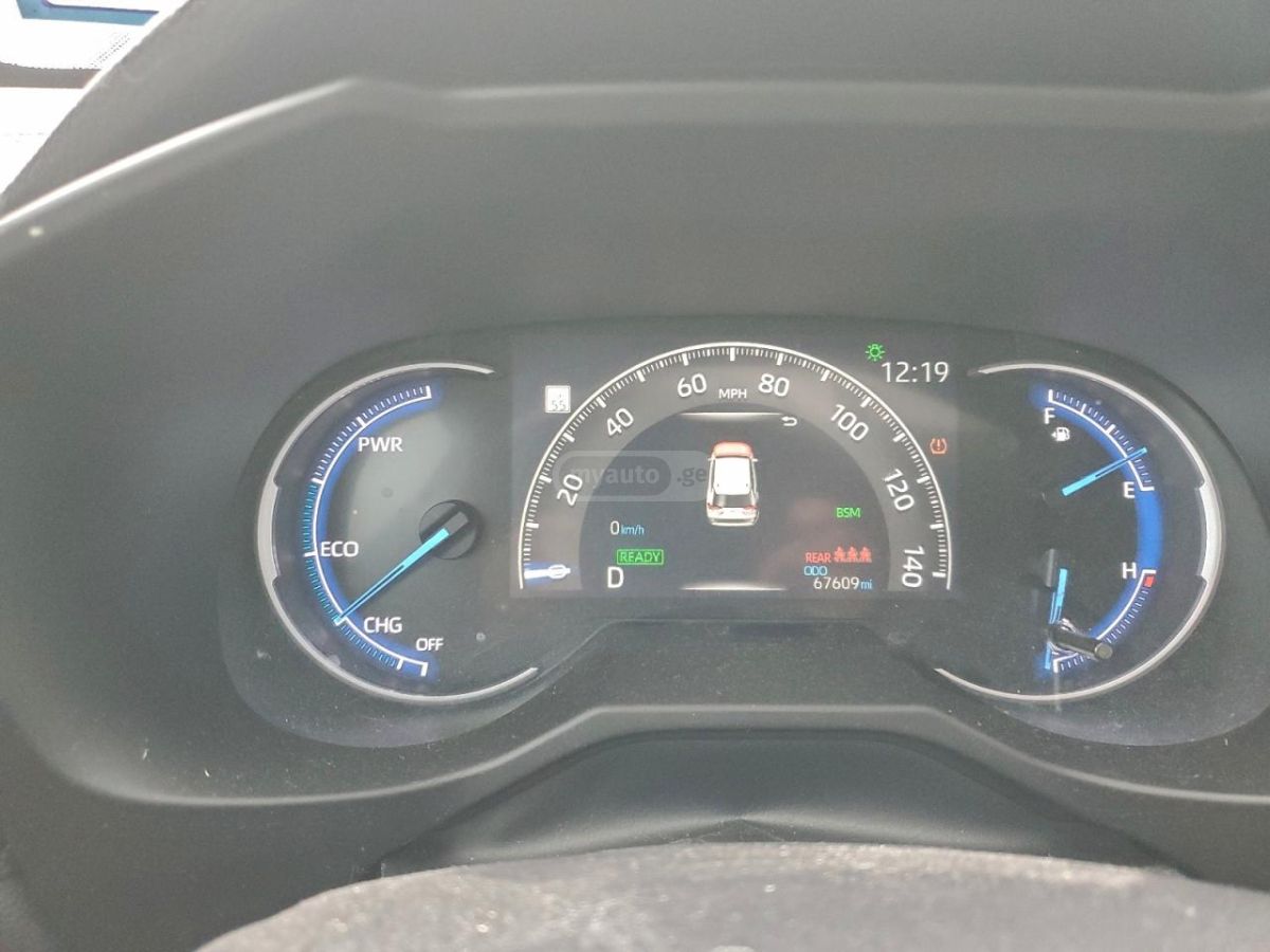 Toyota RAV 4 - фото 9