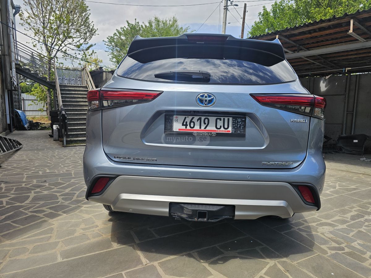 Toyota Highlander - фото 2