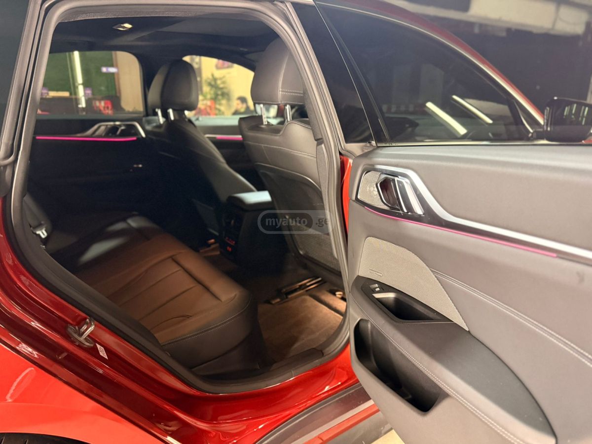 BMW eDrive35 4dr Rear-Wheel Drive — миниатюра 10