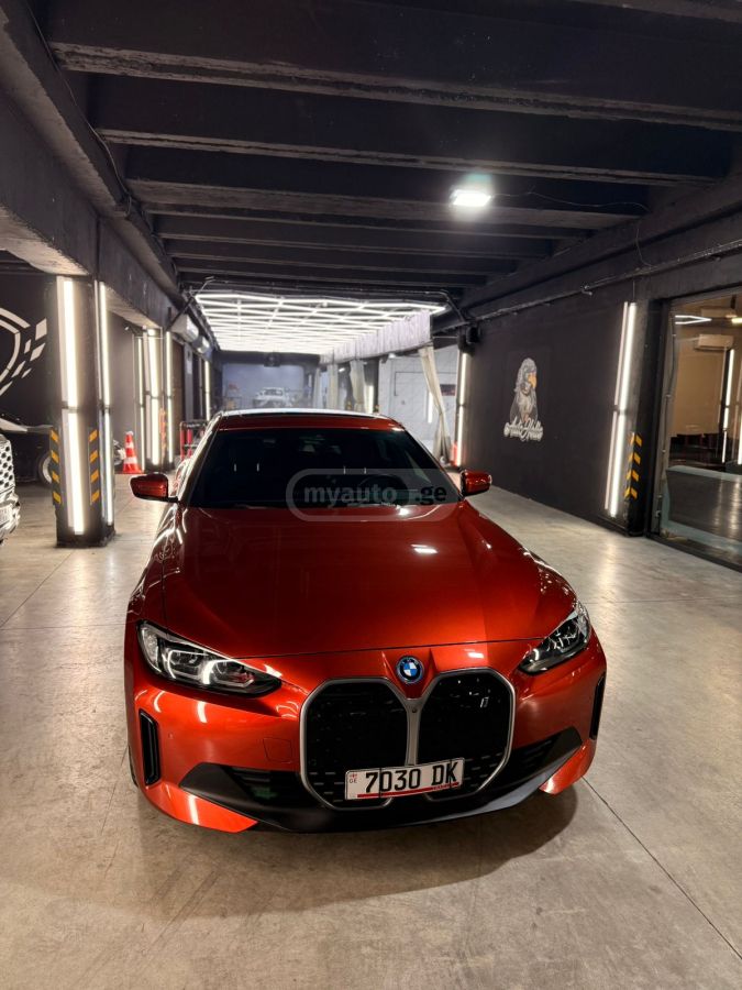 BMW eDrive35 4dr Rear-Wheel Drive — миниатюра 2