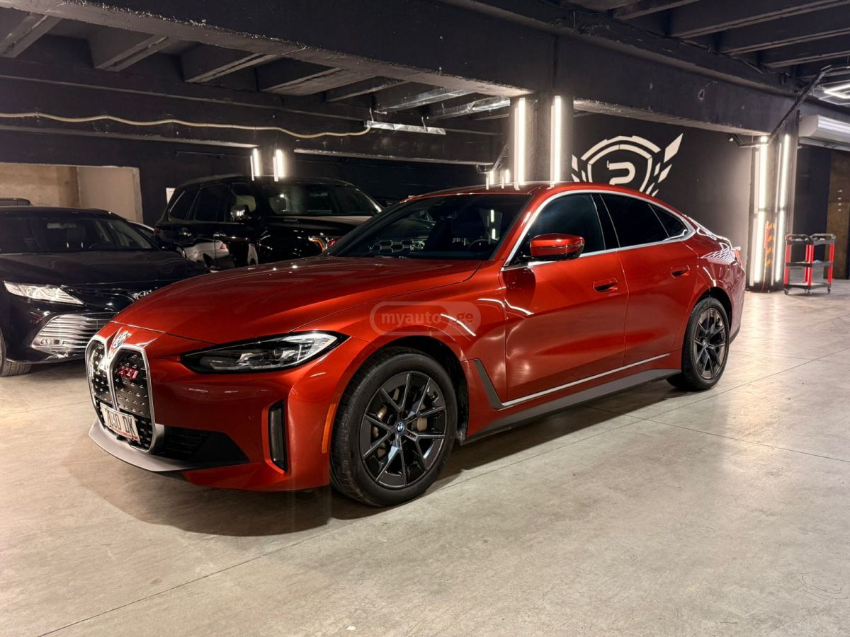 BMW eDrive35 4dr Rear-Wheel Drive — миниатюра 5