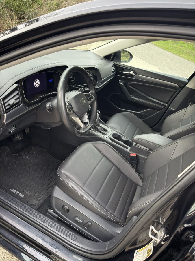 Volkswagen Jetta - фото 3