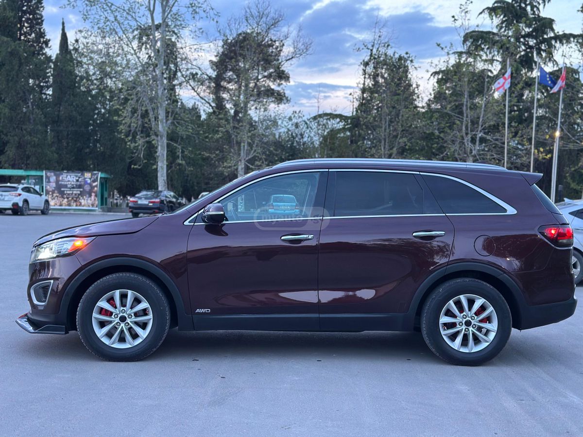 Kia Sorento - фото 6