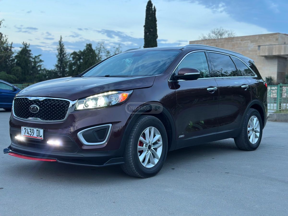 Kia Sorento - фото 7