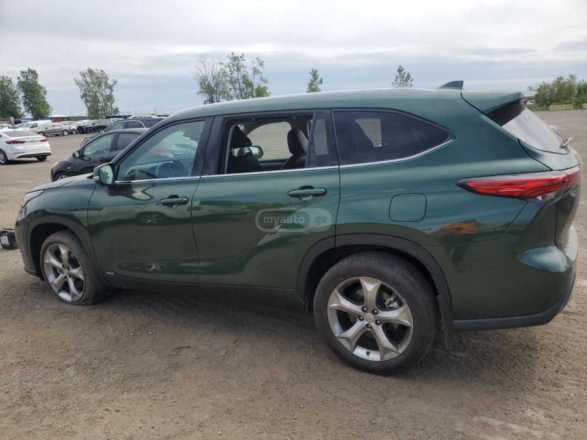 Toyota Highlander LE 4dr All-Wheel Drive Automat 2023 — миниатюра 2