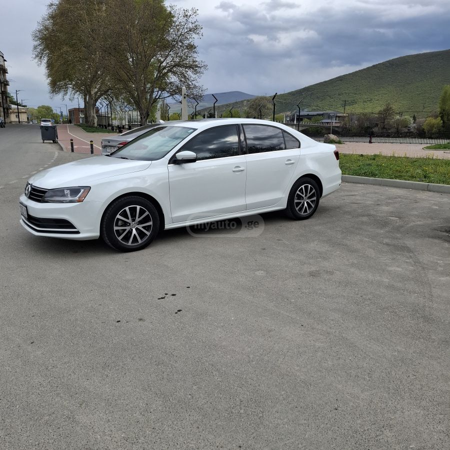 Volkswagen Jetta - фото 5