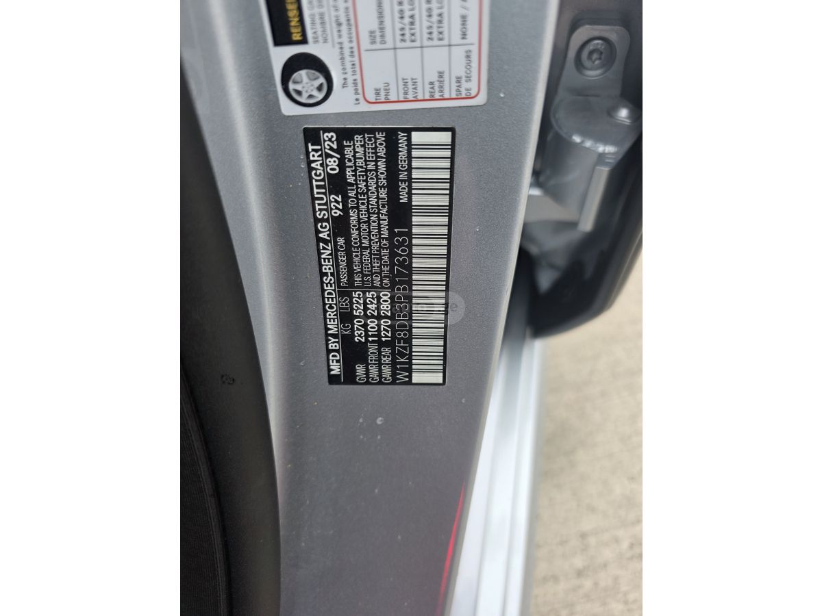 Mercedes-Benz E 350 2023 — миниатюра 15