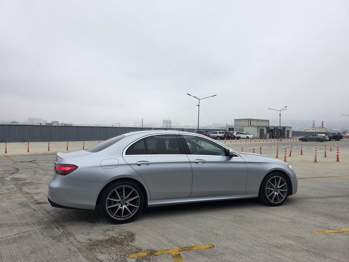 Mercedes-Benz E 350 2023 — миниатюра 4