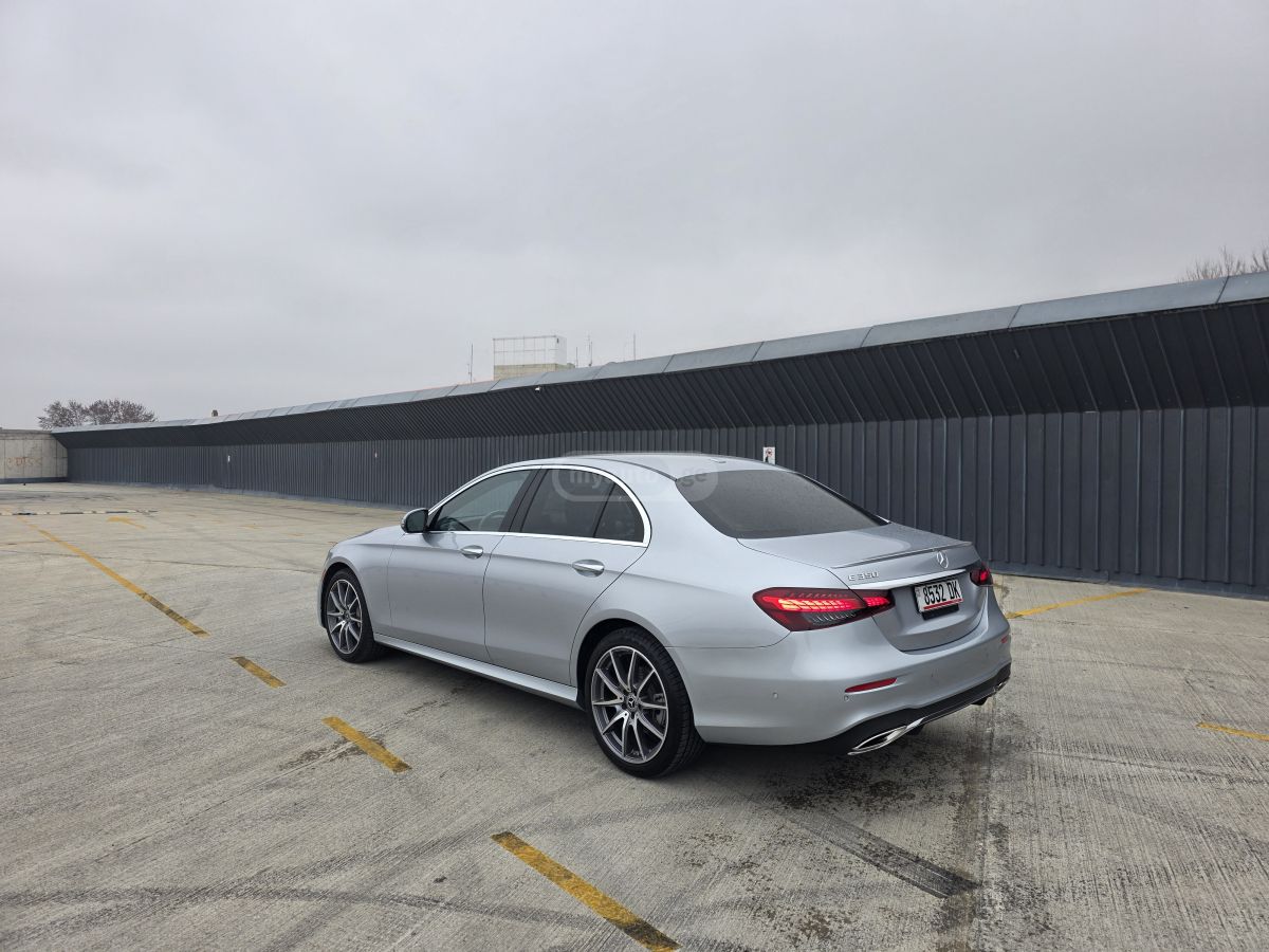 Mercedes-Benz E 350 2023 — миниатюра 7