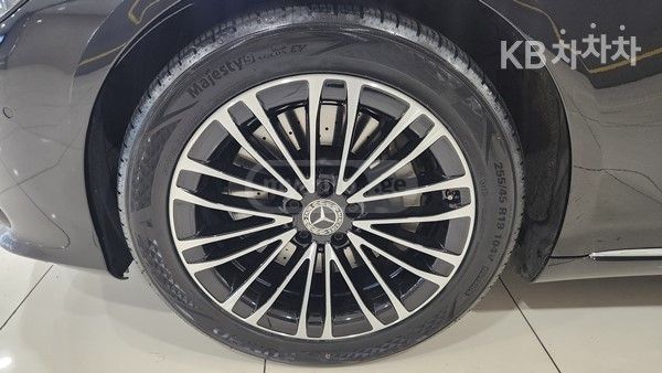 Mercedes-Benz S 450 2024 — миниатюра 14