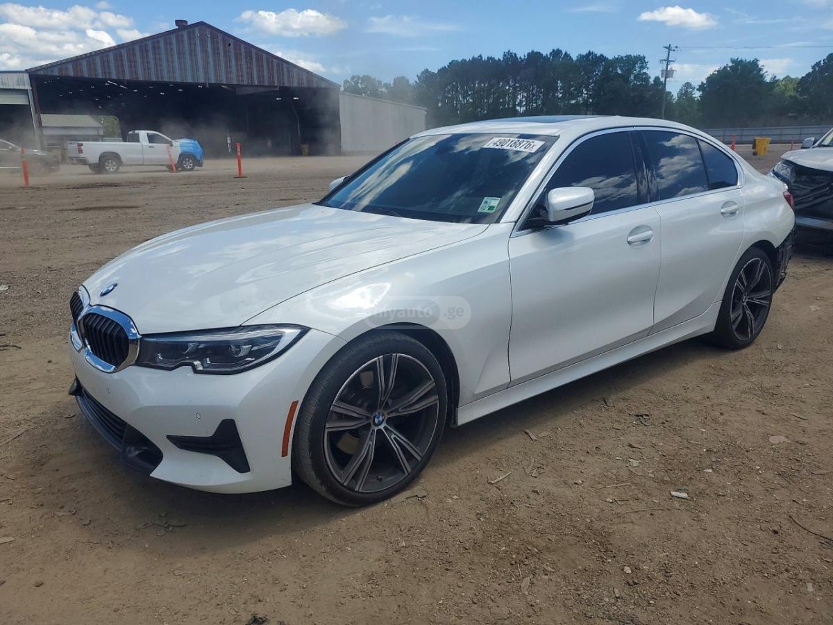 BMW 330 - фото 1