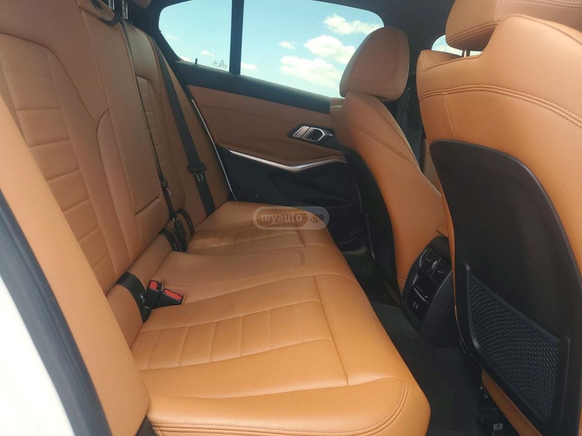 BMW 330 - фото 10