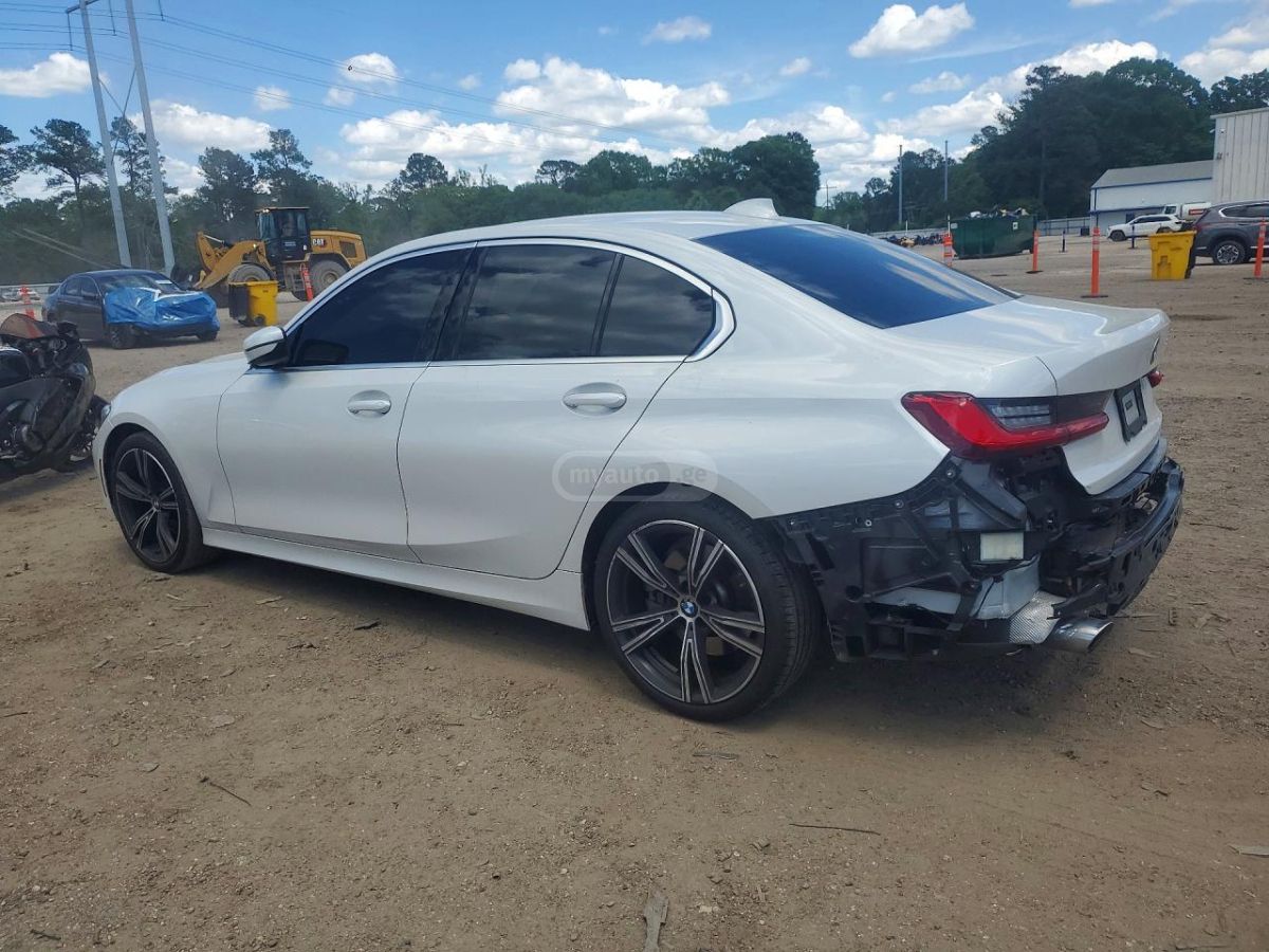 BMW 330 - фото 2