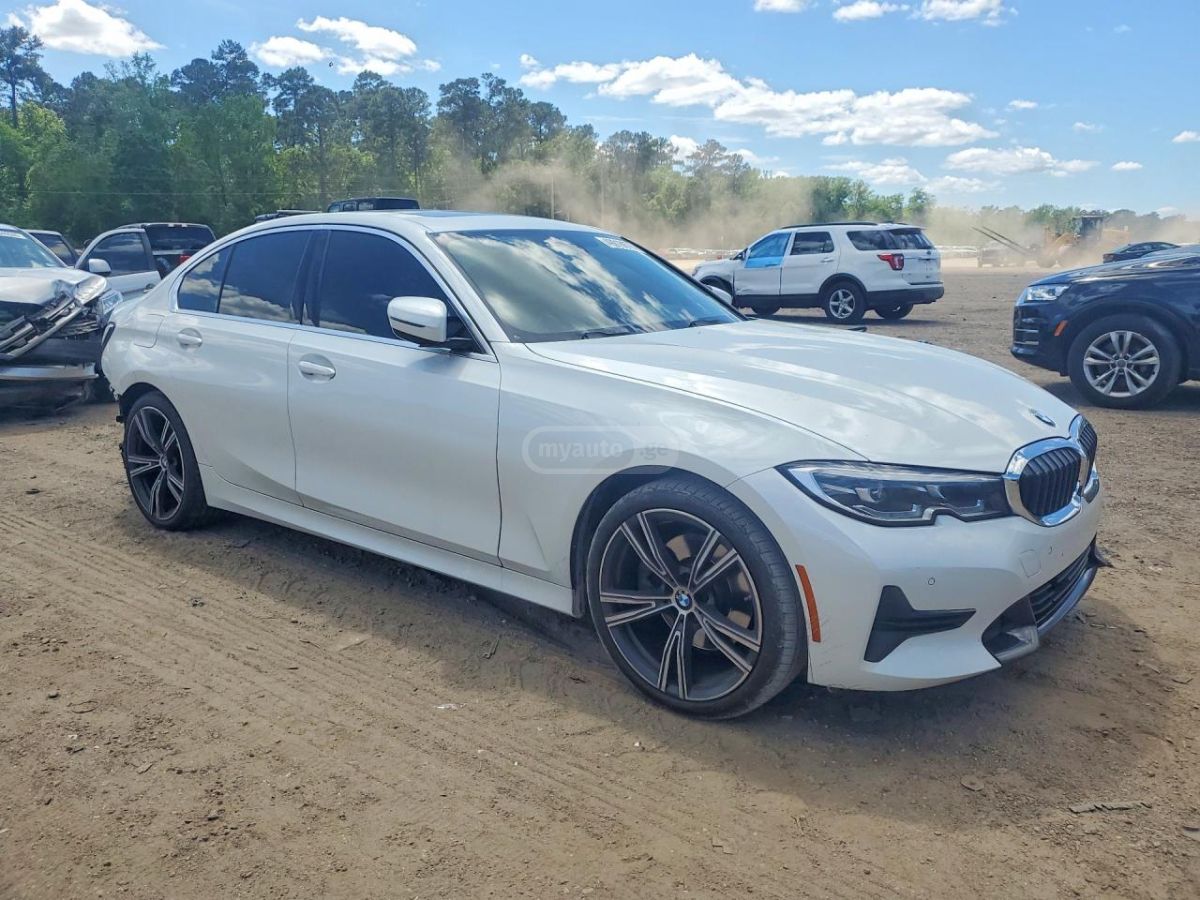 BMW 330 - фото 4
