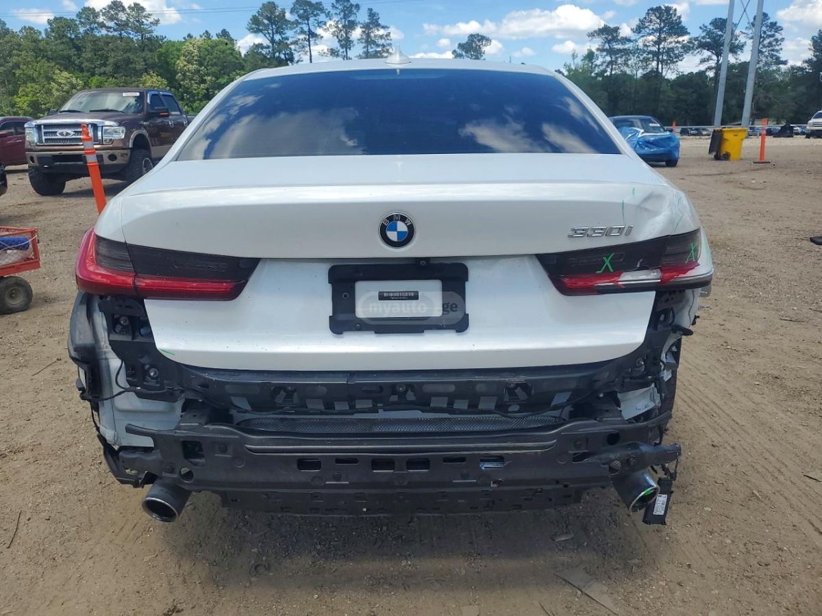 BMW 330 - фото 6