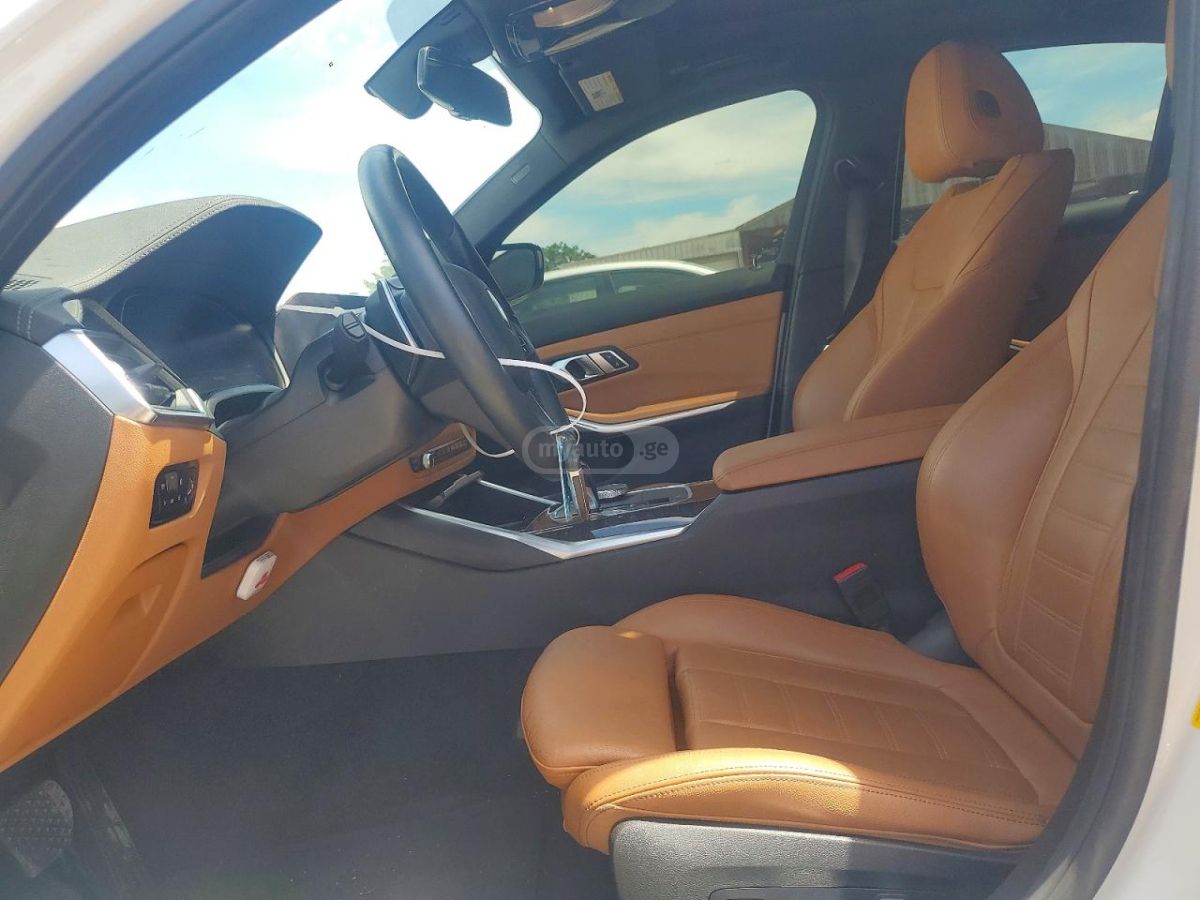 BMW 330 - фото 7